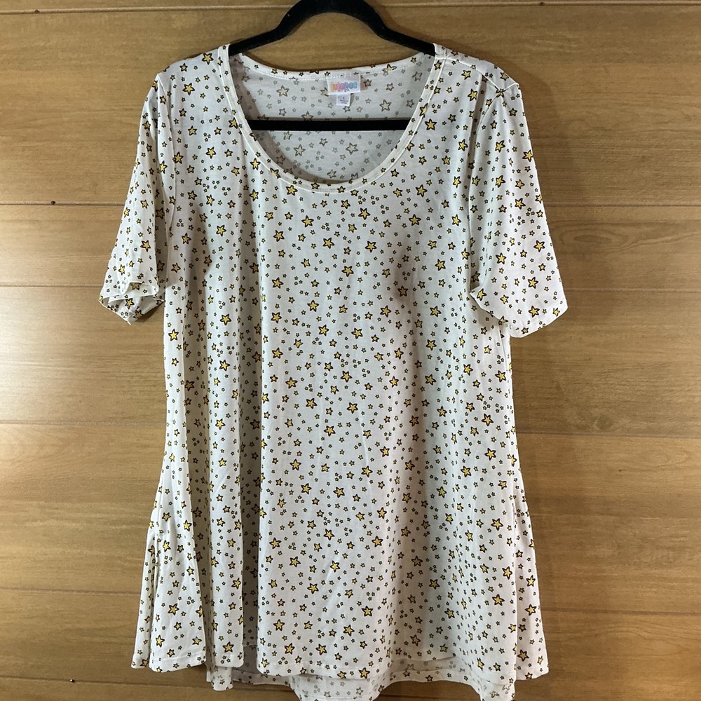 LuLaRoe Women’s Large Cream Tunic with Gold Star Pattern Short Sleeve